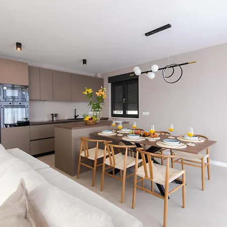 Amare Apartamento Kaštela